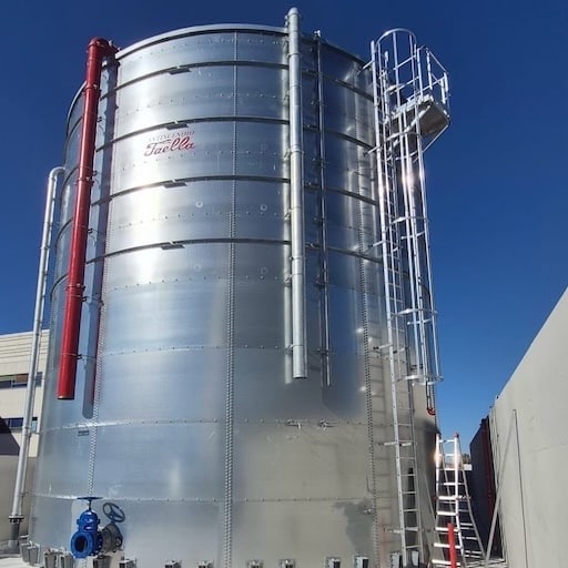 Cuve en italie - Installation d'un réservoir sprinkler neuf - TTH accompagne ses clients de A à Z